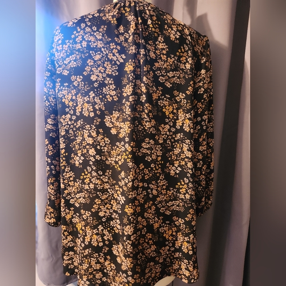 Maurice's Blouse - Picture 2 of 4